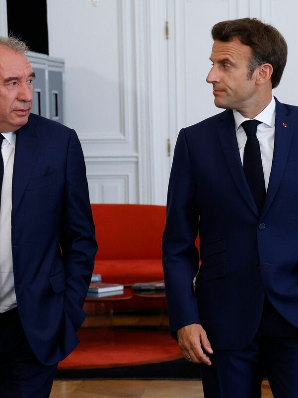 Frankreichs Premier Bayrou setzt auf dieselben Parteien wie sein Vorgänger Barnier, dessen Kabinett nach nur wenigen Wochen zu Fall gebracht wurde.