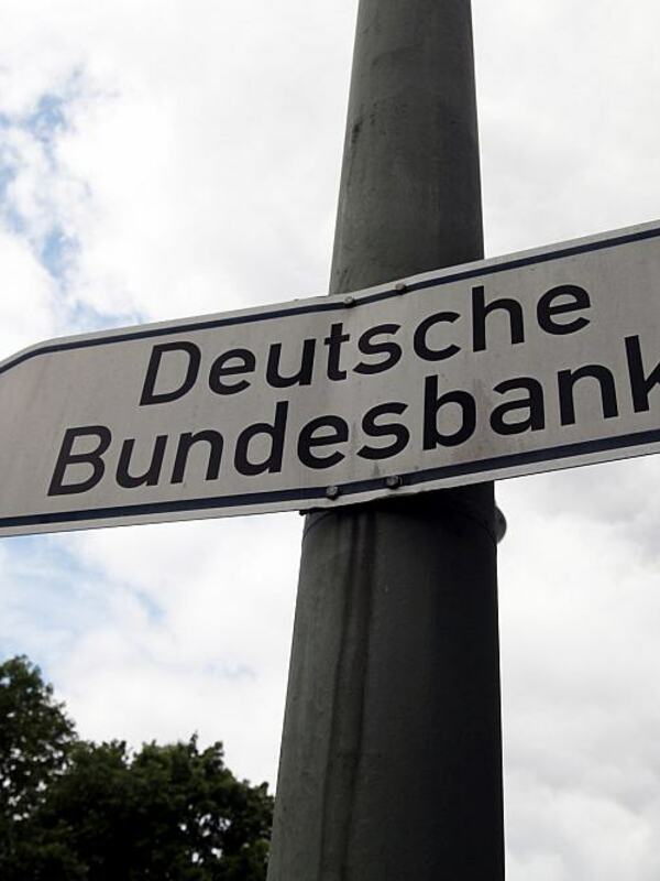 Bundesbankpräsident Joachim Nagel fordert von der neuen Bundesregierung unter Bundeskanzler Friedrich Merz (CDU) eine neue Wirtschaftspolitik.