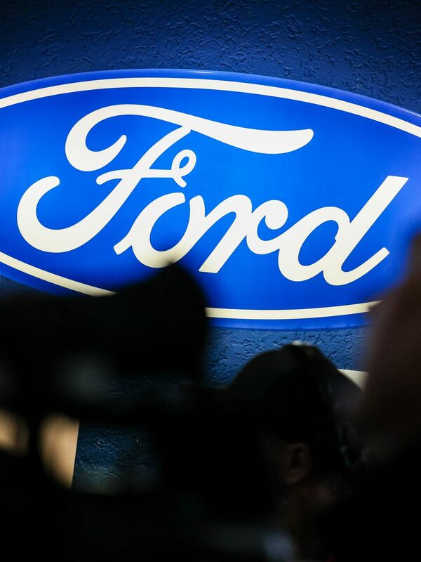 Zwei Jahre ist es her, da wurde ein Kölner Ford-Werk für E-Autos eröffnet.